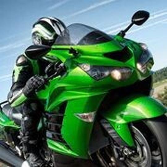 Rasant unterwegs wie mit einer Kawasaki ZZR 1400, der Zulassungsmarkt im März. (Foto: Kawasaki) Rasant unterwegs wie mit einer Kawasaki ZZR 1400, der Zulassungsmarkt im März. (Foto: Kawasaki)