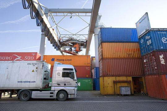 Die Exportstimmung bei den Schweizer KMU hat sich im 2. Quartal verbessert.