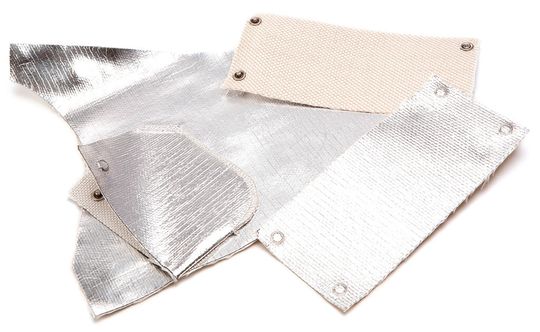 Eine hitzereflektierende Wärmeschutzmatte aus Glasfasergewebe mit einer aufkaschierten Aluminiumfolie. Sie wird vor allem zum Hitzeschutz im Motorraum, im Bereich des Abgassystems und an Kraftstofftanks eingesetzt.