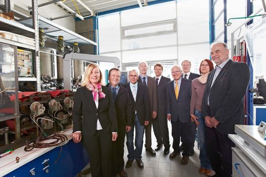 v.l.: Prof. Dr. Helga Zollner-Croll (HS München), Peter Lange (Siemens), Ferdinand Käfer (Siemens), Prof. Dr. Stephan Kleemann (HS München), Christian Hofer (Siemens), Prof. Dr. Wolfgang Hübner (HS München), Wolfgang Odoj (Siemens), Sandra Röber (HS München), Prof. Dr. Heinz Ziegler (HS München).
