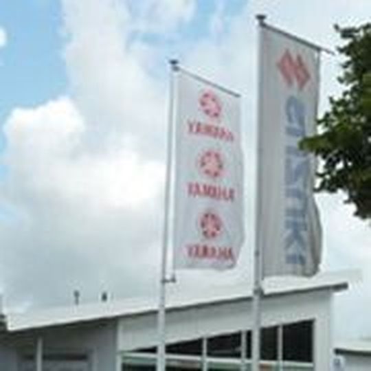 Motorradhaus Zaiser vertreibt neben Suzuki auch Fahrzeuge der Marke Yamaha. Motorradhaus Zaiser vertreibt neben Suzuki auch Fahrzeuge der Marke Yamaha.