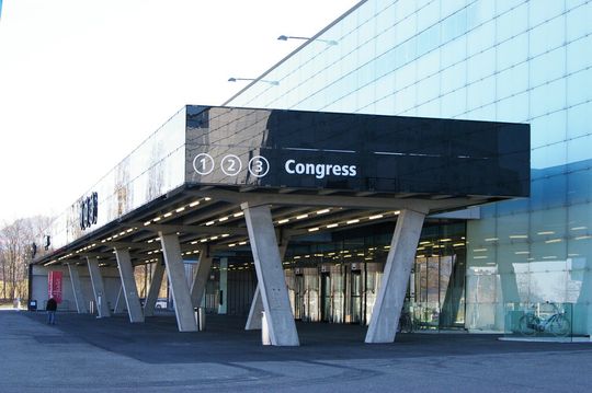 L'entrée de la salle des congrès et des expositions à Bernexpo. L'entrée de la salle des congrès et des expositions à Bernexpo.