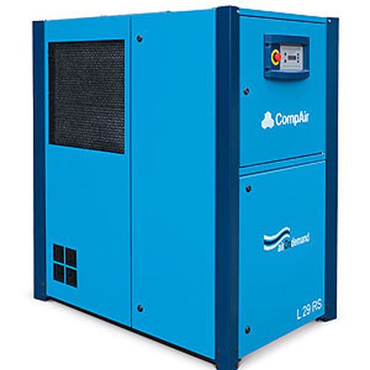 Die neue Kompressorenreihe gibt es in zwei Varianten: Mit fester Drehzahl und mit Drehzahlregelung.