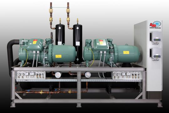 Eine gleitende Kondensationsdruckregelung (Vario-Kon) ist ein wichtiges Merkmal energieeffizienter Anlagen. Eine gleitende Kondensationsdruckregelung (Vario-Kon) ist ein wichtiges Merkmal energieeffizienter Anlagen.
