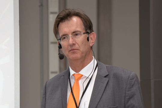 "Wir sind eher Spätzykliker und erst 2010 in eine problematische Situation gekommen", so Armin Stolzer. Nach der Wirtschaftskrise konnte Kasto das Jahr 2011 aber wieder positiv abschließen. "Wir sind eher Spätzykliker und erst 2010 in eine problematische Situation gekommen", so Armin Stolzer. Nach der Wirtschaftskrise konnte Kasto das Jahr 2011 aber wieder positiv abschließen.