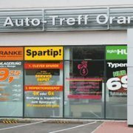 Oranke in Berlin empfängt den Kunden mit deutlichen Informationen zum Leistungsportfolio. Oranke in Berlin empfängt den Kunden mit deutlichen Informationen zum Leistungsportfolio.