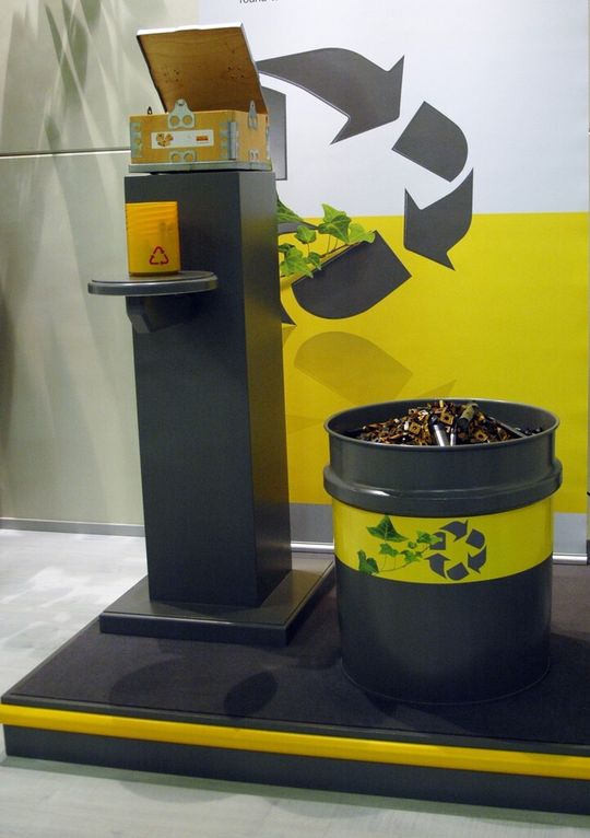 The return-and-recycle programme encourages Sandvik Coromant customers to participate in the movement toward environmental sustainability in manufacturing. The return-and-recycle programme encourages Sandvik Coromant customers to participate in the movement toward environmental sustainability in manufacturing.