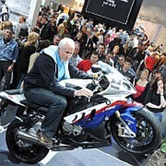 Der Besucherandrang dürfte auf der Intermot 2012 wieder enorm sein. Der Besucherandrang dürfte auf der Intermot 2012 wieder enorm sein.