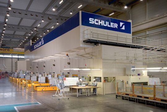 Die Gründerfamilie Schuler-Voith verkauft ihr Aktienpaket an die österreichische Andritz AG. Die Gründerfamilie Schuler-Voith verkauft ihr Aktienpaket an die österreichische Andritz AG.