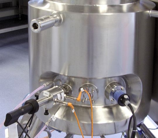 Hygienische Wechselarmatur im Fermenter. Hygienische Wechselarmatur im Fermenter.