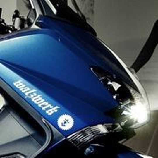 Hyper, hyper: Der T-Max 2012 Hyper von Yamaha modified by Marcus Walz. Hyper, hyper: Der T-Max 2012 Hyper von Yamaha modified by Marcus Walz.