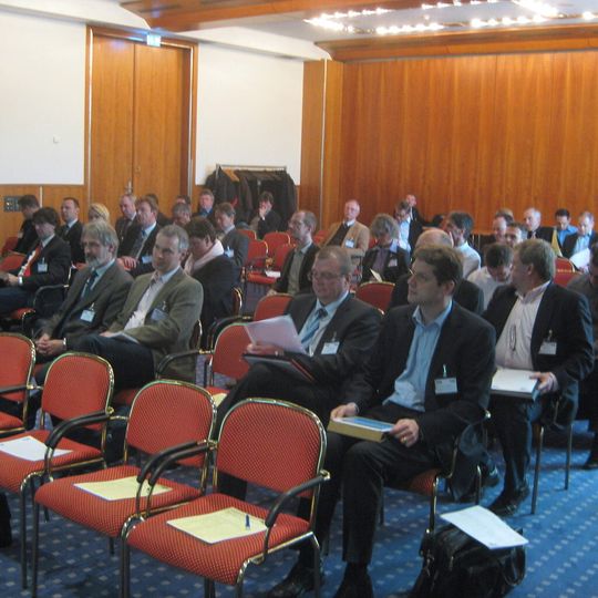 Rund 75 Teilnehmer und Teilnehmerinnen diskutierten und verfolgten die Vorträge beim BME-Thementag zum Thema Prozessleittechnik. Rund 75 Teilnehmer und Teilnehmerinnen diskutierten und verfolgten die Vorträge beim BME-Thementag zum Thema Prozessleittechnik.