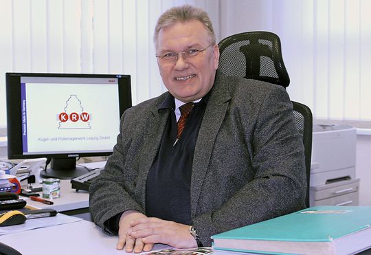 „Wir konzentrieren uns auf das, was wir richtig gut können: mittlere und große Wälzlager zu bauen, die exakt auf die Anforderungen unserer Kunden zugeschnitten sind“, so Götz Hanke.
