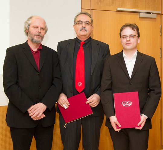 (von links): Eberhard G. Gerstel, Klaus Bischoff, Dr. Stefan Ohla anlässlich der Verleihung des Eberhard-Gerstel-Preises. (von links): Eberhard G. Gerstel, Klaus Bischoff, Dr. Stefan Ohla anlässlich der Verleihung des Eberhard-Gerstel-Preises.