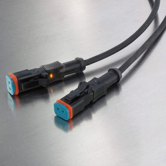 Der Mobilhydraulik-Steckverbinder MDC06-2s ist das neueste Mitglied in der Familie der vorkonfektionierten Ventilstecker von Murrelektronik.