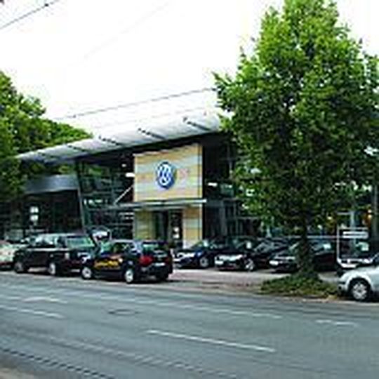 Der Standort des Autohauses Wicke liegt im „Haifischbecken“ des mittleren Ruhrgebiets. Der Standort des Autohauses Wicke liegt im „Haifischbecken“ des mittleren Ruhrgebiets.