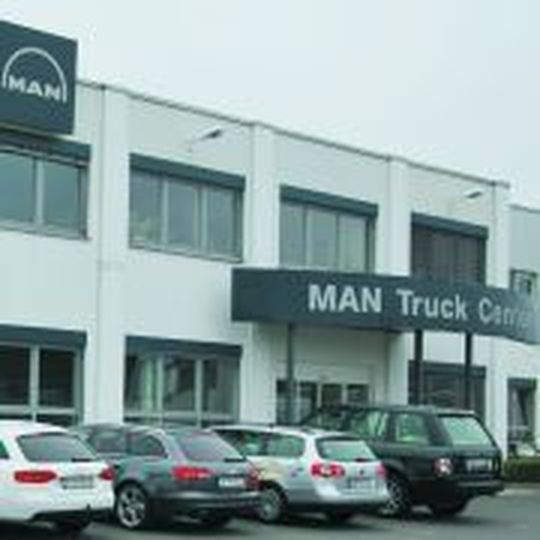 Der Eingang zum MAN-Center in Wildau. Der Eingang zum MAN-Center in Wildau.
