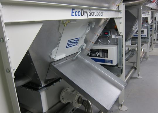 Der EcoDryScrubber von Dürr soll bis zu 60 Prozent Energie in der Lackkabine einsparen. Möglich macht das ein System zur Trockenabscheidung von Lacknebel. Der EcoDryScrubber von Dürr soll bis zu 60 Prozent Energie in der Lackkabine einsparen. Möglich macht das ein System zur Trockenabscheidung von Lacknebel.