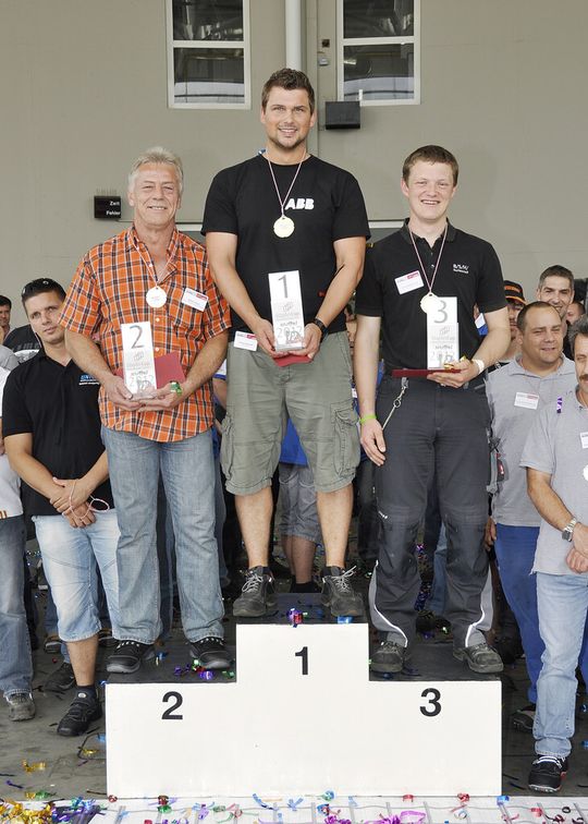 Das Siegertreppchen haben erklommen: Andreas Reinhardt (Platz 1), Wilhelm Ziegler (Platz 2) und Daniel Mildenberger (Platz 3). Das Siegertreppchen haben erklommen: Andreas Reinhardt (Platz 1), Wilhelm Ziegler (Platz 2) und Daniel Mildenberger (Platz 3).