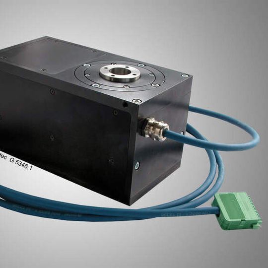 Das elektrische Drehmodul M1R-M1 rotiert Objekte mit bis zu 720 Grad pro Sekunde bei einer Genauigkeit von 0,1 Grad. Das elektrische Drehmodul M1R-M1 rotiert Objekte mit bis zu 720 Grad pro Sekunde bei einer Genauigkeit von 0,1 Grad.