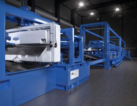 Die neuentwickelte Georg-TBA1200 ermöglicht erstmals das Schneiden von Transformatorenblechen bis zu 1250 mm Bandbreite. Die neuentwickelte Georg-TBA1200 ermöglicht erstmals das Schneiden von Transformatorenblechen bis zu 1250 mm Bandbreite.