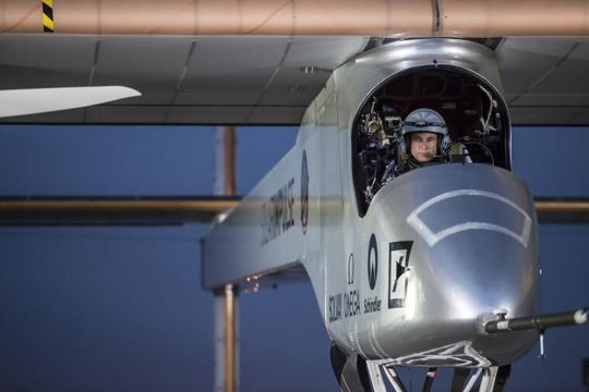 Betrand Piccard an Bord der Solar Impulse Betrand Piccard an Bord der Solar Impulse