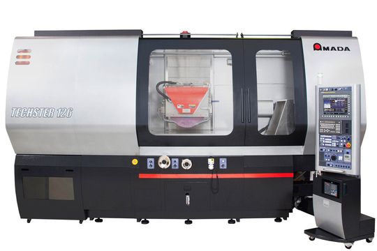 Mit der neuen Techster Serie zeigte Amada Machine Tools Europe auf der Grindtec eine Flach- und Profilschleifmaschine mit sehr langen Verfahrwegen. Mit der neuen Techster Serie zeigte Amada Machine Tools Europe auf der Grindtec eine Flach- und Profilschleifmaschine mit sehr langen Verfahrwegen.