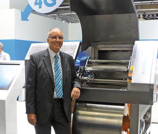 Die neueste Rotoform-Maschine 4G zur staubfreien Pastellierung von verflüssigten Ausgangsstoffen Die neueste Rotoform-Maschine 4G zur staubfreien Pastellierung von verflüssigten Ausgangsstoffen