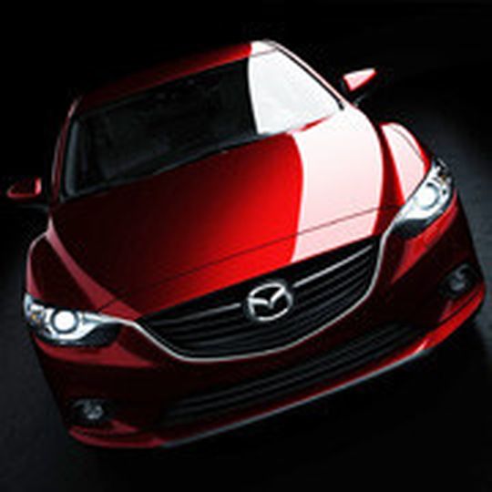 Die dritte Generation des Mazda 6 gibt sich nicht nur sparsam, sondern auch besonders dynamisch. Erste Fotos belegen es. Die dritte Generation des Mazda 6 gibt sich nicht nur sparsam, sondern auch besonders dynamisch. Erste Fotos belegen es.