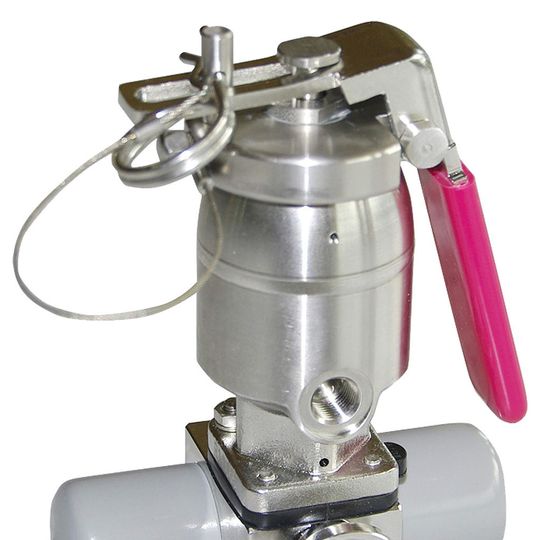 GEMÜ 650 mit Anbau GEMÜ 1010 GEMÜ 650 mit Anbau GEMÜ 1010