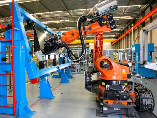 Bei der Bearbeitung hochpräziser Bauteile kommt es auf exaktes Arbeiten und höchste Qualität an. Bei der Bearbeitung hochpräziser Bauteile kommt es auf exaktes Arbeiten und höchste Qualität an.