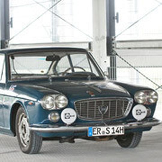 Das Lancia Flavia Coupé wurde von Pininfarina entworfen. Das Lancia Flavia Coupé wurde von Pininfarina entworfen.