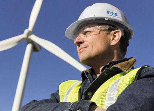 Lösungen von Eaton bieten nach eigener Aussage größere Sicherheit und Zuverlässigkeit für Windenergieanlagen. Lösungen von Eaton bieten nach eigener Aussage größere Sicherheit und Zuverlässigkeit für Windenergieanlagen.