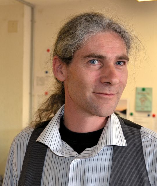 Portrait de Christophe Dumoulin. Portrait de Christophe Dumoulin.