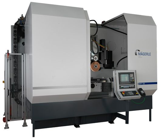 MFP100 flexibler und schneller mit dem Werkzeugwechsler (hinten links) MFP100 flexibler und schneller mit dem Werkzeugwechsler (hinten links)
