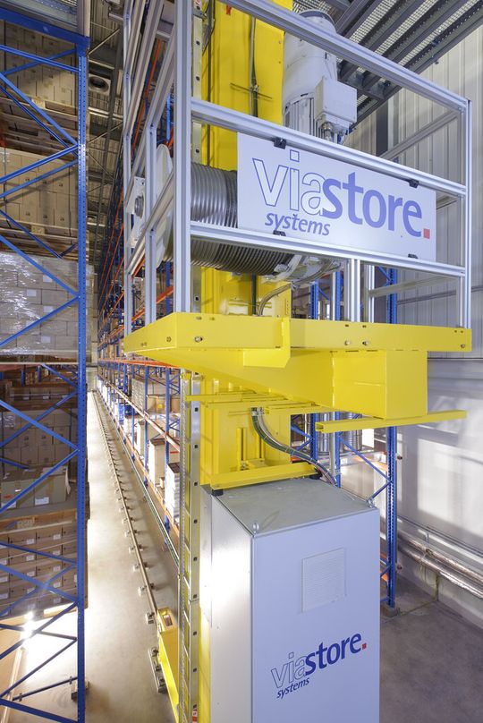 Viastore realisiert für das Pharmaunternehmen Medice ein vollautomatisches Hochregallager. Viastore realisiert für das Pharmaunternehmen Medice ein vollautomatisches Hochregallager.