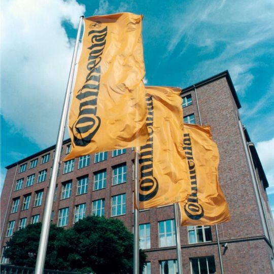 Die Konzernzentrale der Continental AG befindet sich im hannoverschen Stadtteil Vahrenwald. Die Konzernzentrale der Continental AG befindet sich im hannoverschen Stadtteil Vahrenwald.