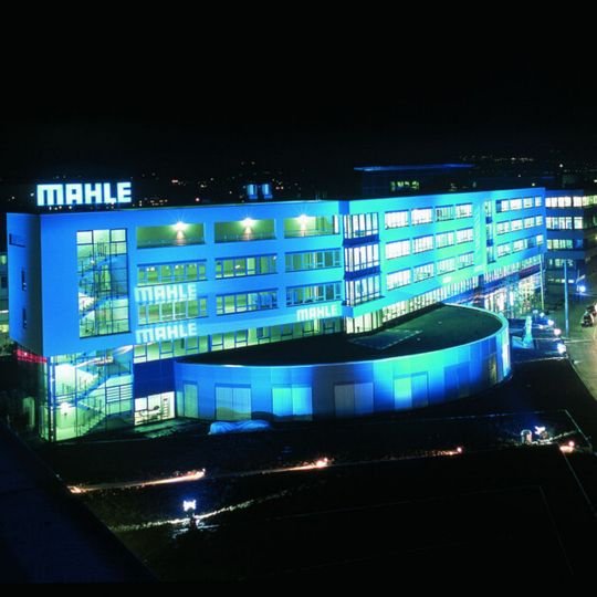 Mahle sieht eher skeptisch in die Zukunft. Die Abkühlung auf dem Markt wird wohl bald auch den Zulieferer erreichen. Mahle sieht eher skeptisch in die Zukunft. Die Abkühlung auf dem Markt wird wohl bald auch den Zulieferer erreichen.