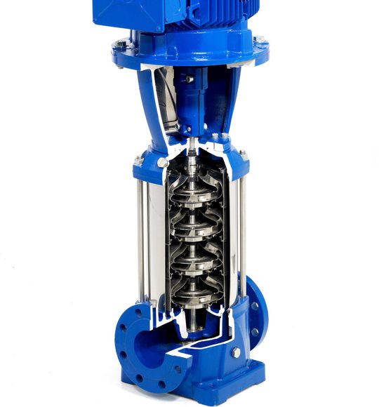 Die Erweiterung der Baureihe E-SV vertikale Mehrstufenpumpe umfasst die Ausführungen „Niedriger NPSH“, „Hochdruck“ und „Hochtemperatur 150°C bzw. 180°C“. Die Erweiterung der Baureihe E-SV vertikale Mehrstufenpumpe umfasst die Ausführungen „Niedriger NPSH“, „Hochdruck“ und „Hochtemperatur 150°C bzw. 180°C“.