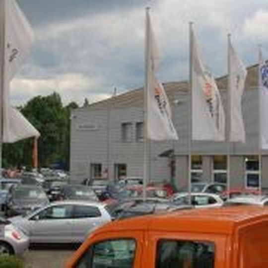 Das Autohaus Rösch setzt in Pforzheim auf Kundennähe.