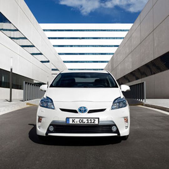 Der Prius Plug-in Hybrid rollt am 6. Oktober in den deutschen Handel. Der Prius Plug-in Hybrid rollt am 6. Oktober in den deutschen Handel.