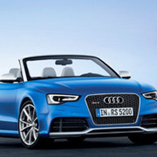 Ab Frühjahr 2013 ergänzt das RS 5 Cabrio die Audi-Modellpalette. Die Preise starten bei 88.500 Euro. Ab Frühjahr 2013 ergänzt das RS 5 Cabrio die Audi-Modellpalette. Die Preise starten bei 88.500 Euro.