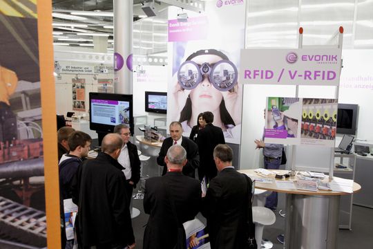 Besuchern aus der industriellen Instandhaltung bietet die Maintain branchenübergreifenden Wissensaustausch, da Fertigungs- und Prozessindustrie vertreten sind. Besuchern aus der industriellen Instandhaltung bietet die Maintain branchenübergreifenden Wissensaustausch, da Fertigungs- und Prozessindustrie vertreten sind.