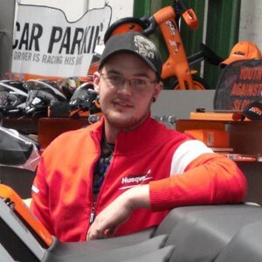 Neu im Team von KTM Gerstmann: Pascal Wicker Neu im Team von KTM Gerstmann: Pascal Wicker