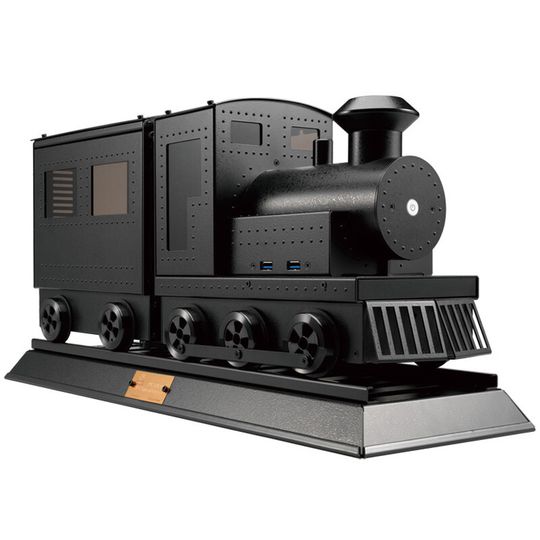 Eine Dampflokomotive als PC-Gehäuse – eine pfiffige Idee von Lian Li. Eine Dampflokomotive als PC-Gehäuse – eine pfiffige Idee von Lian Li.