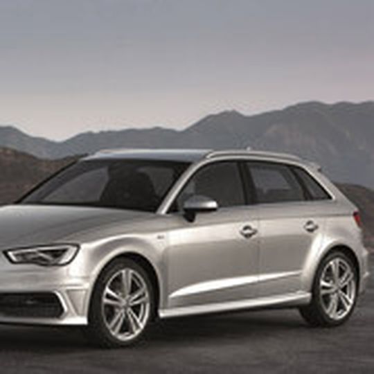 Audi bietet den neuen A3 wieder als Fünftürer an. Audi bietet den neuen A3 wieder als Fünftürer an.