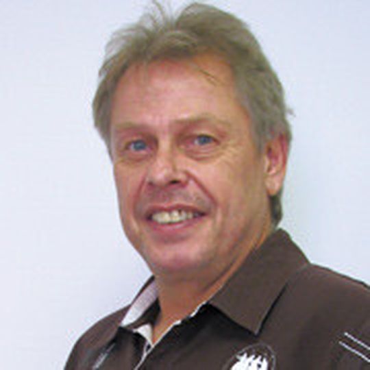 Ralf Fey ist der neue Außendienstmann von Arai Helmet Deutschland. Ralf Fey ist der neue Außendienstmann von Arai Helmet Deutschland.