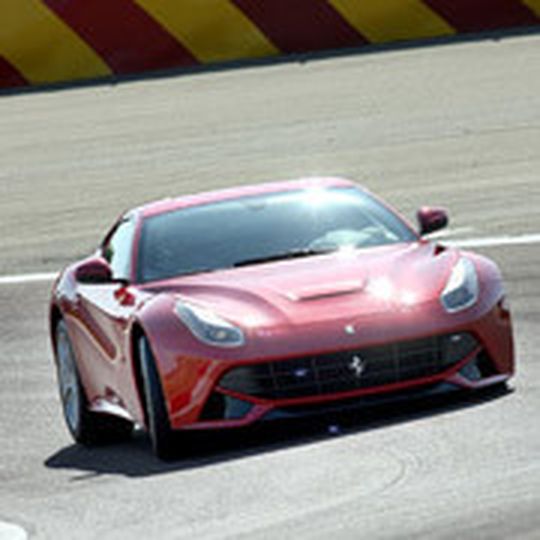 740 PS, 680 Newtonmeter, 340 km/h: Der neue Ferrari F12 Berlinetta weist beeindruckende Werte auf.