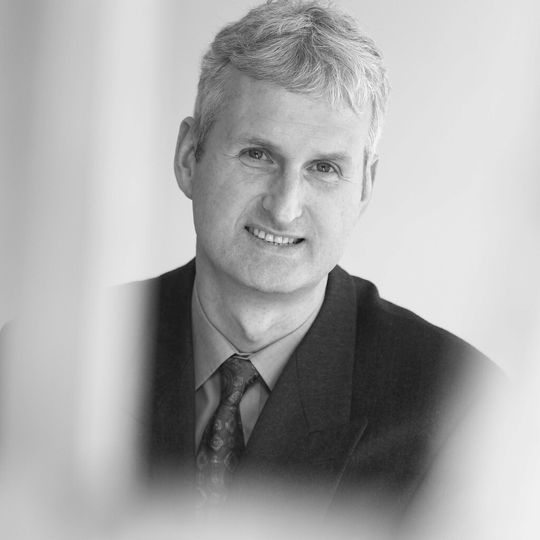 Dr.-Ing. Klaus Weiß übernimmt die Technische Leitung bei Ebro Armaturen. Dr.-Ing. Klaus Weiß übernimmt die Technische Leitung bei Ebro Armaturen.