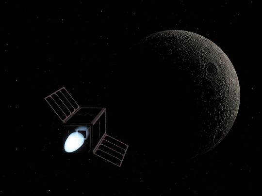 Seulement un décilitre de carburant pour atteindre la Lune (représentation). Seulement un décilitre de carburant pour atteindre la Lune (représentation).